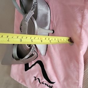 Nina dress sling back, sz9.5 USA, Eu 39.5, gray shimmer
